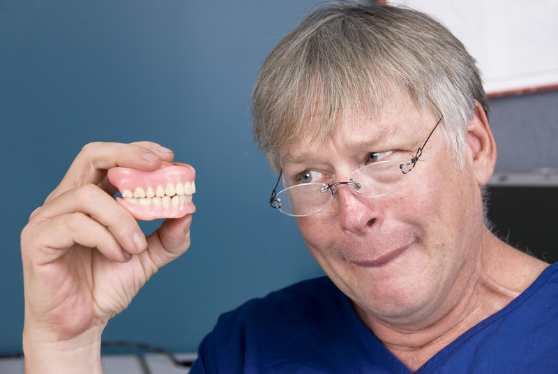 Is It Time To Replace Your Denture? 3 Signs That Let You Know You Need a New Smile - South Calgary Dentures - Dentures and Implants Calgary